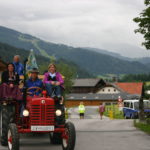 Holky, mašiny, Alpy, Enzianland