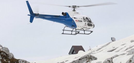 Heliskiing